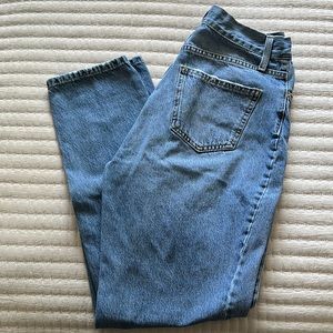 MOM JEANS